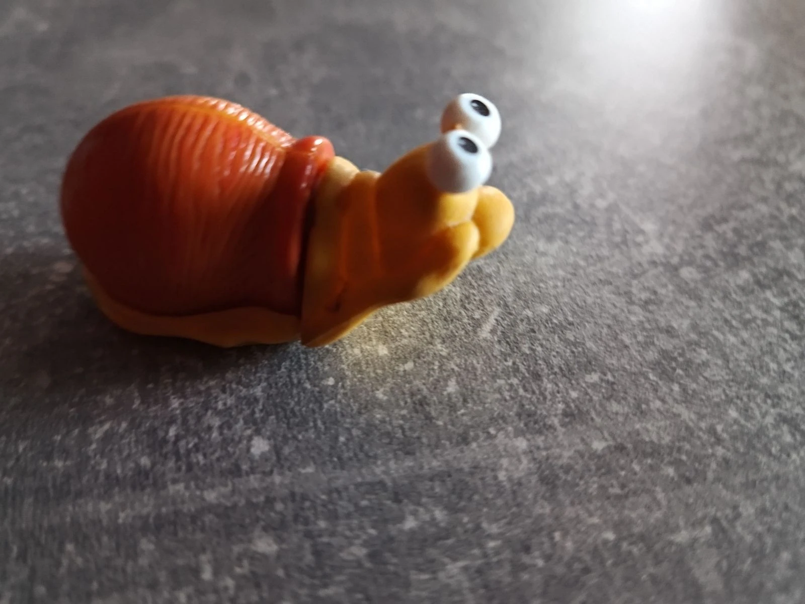 Moving snail Kinder 90s – photo 5